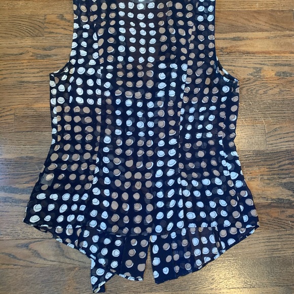Anthropologie size 6 sleeveless blouse - Picture 5 of 5